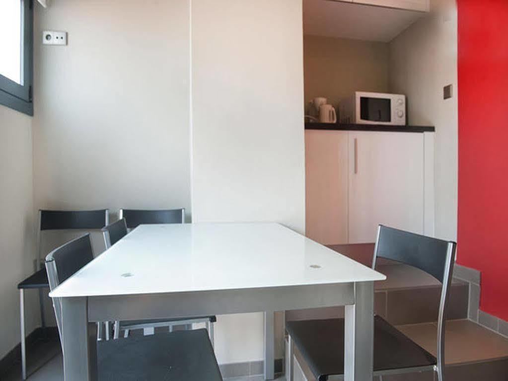 Hotel apartamentowy Fifteen 2*